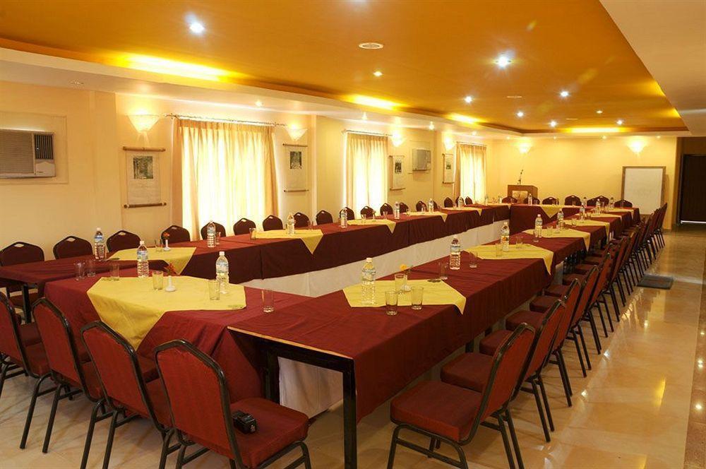 Royal Astoria Hotel Kathmandu Exterior foto