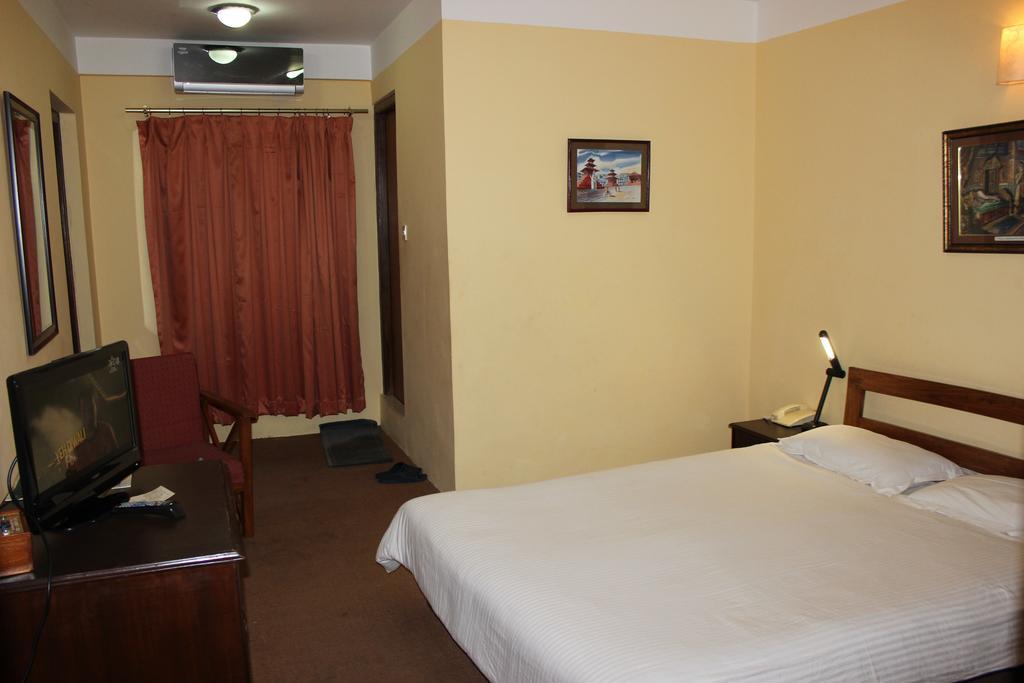 Royal Astoria Hotel Kathmandu Exterior foto