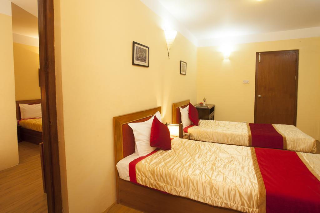 Royal Astoria Hotel Kathmandu Exterior foto