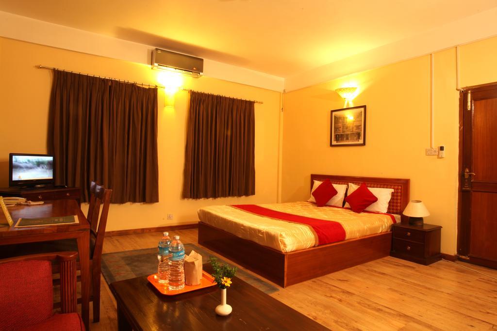 Royal Astoria Hotel Kathmandu Exterior foto