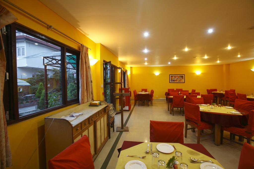 Royal Astoria Hotel Kathmandu Exterior foto