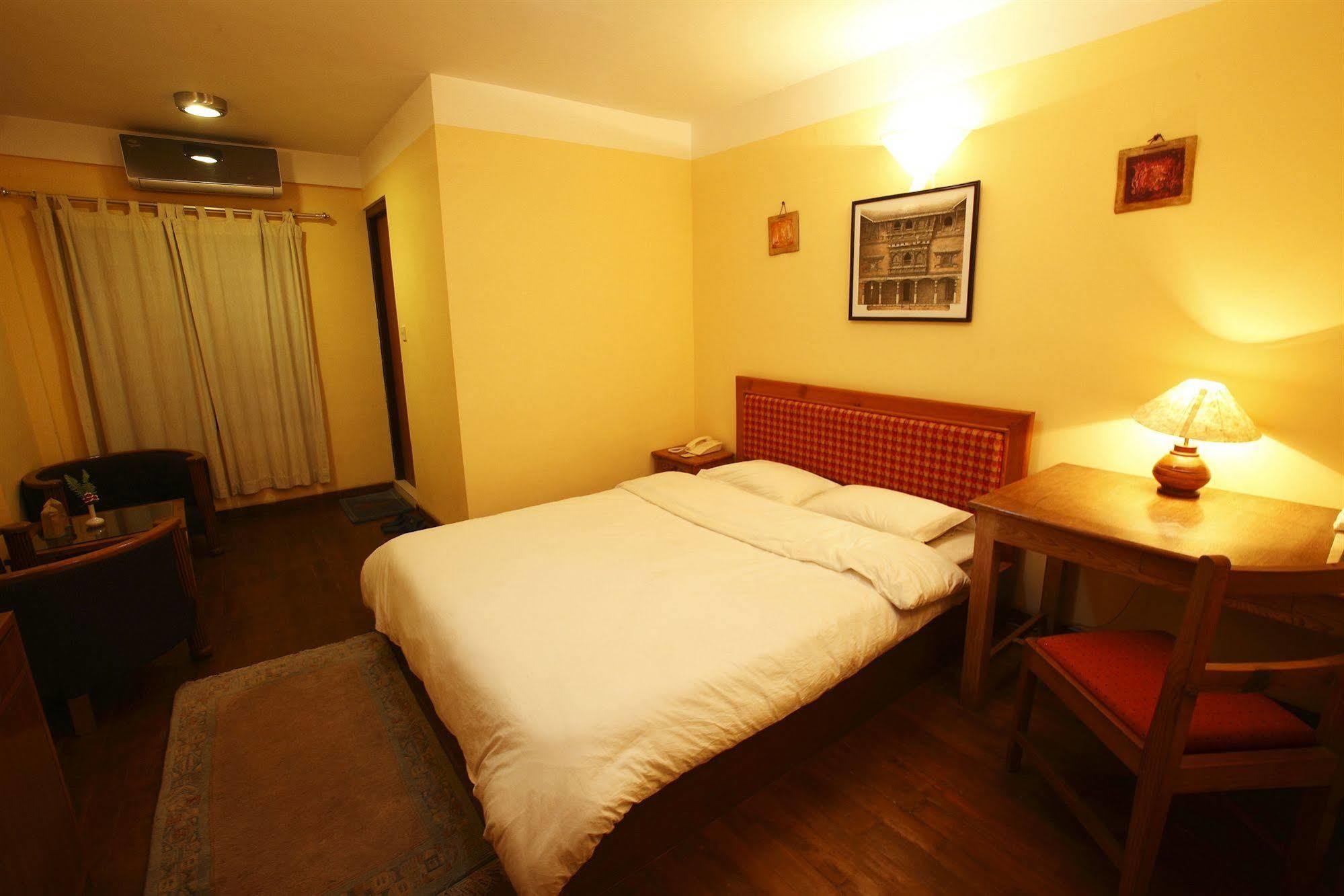 Royal Astoria Hotel Kathmandu Exterior foto